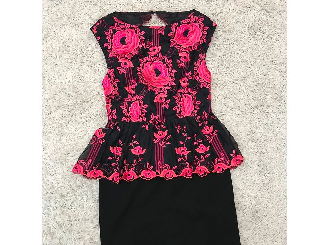 Abito da cocktail Alice + Olivia in seta nero e rosa - vista 4