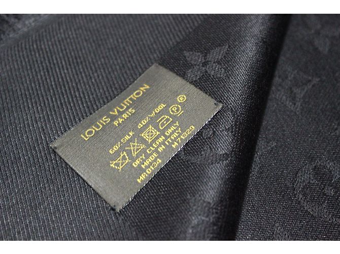 Louis Vuitton Classical Monogram Scarf Black - view 2