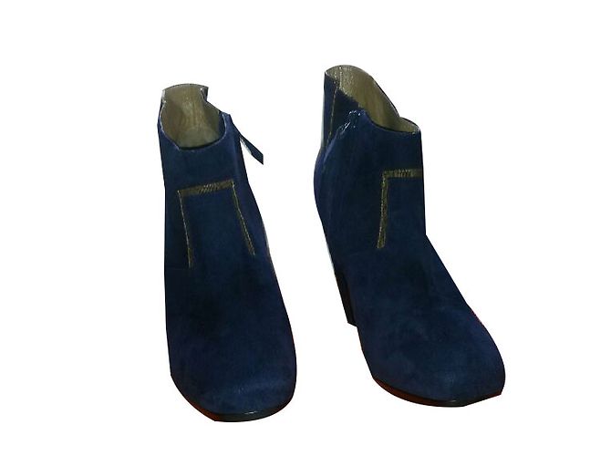 Stivaletti Hermès in scamosciato blu navy - vista 2