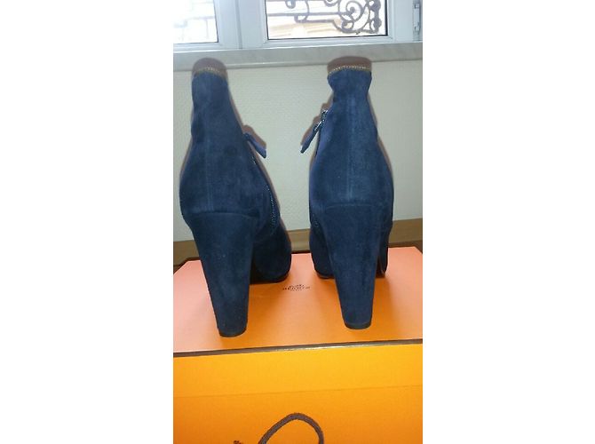 Stivaletti Hermès in scamosciato blu navy - vista 5