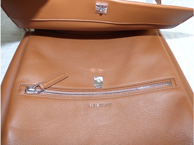 Borsa a spalla Givenchy Pandora in pelle marrone Caramello - vista 9