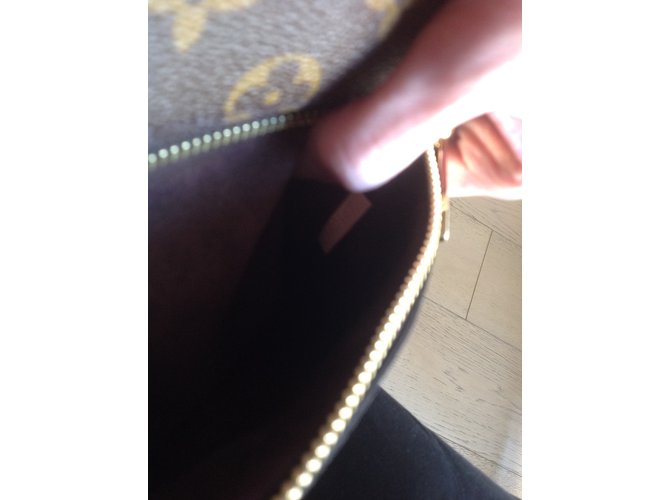 Louis Vuitton Pochette Metis Marrone - vista 5