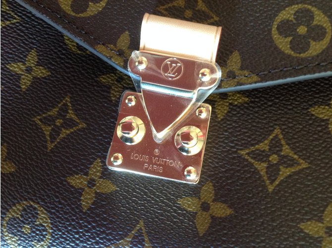 Louis Vuitton Pochette Metis Marrone - vista 7