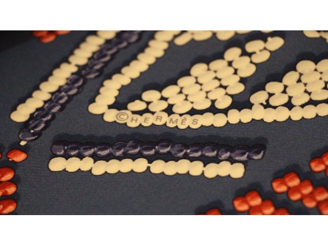 Hermès Kelly und Perles Marineblau - Ansicht 16