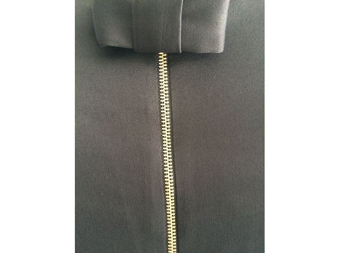 Sandro Kleid schwarz aus Krepp mit Satinbändern - Ansicht 5