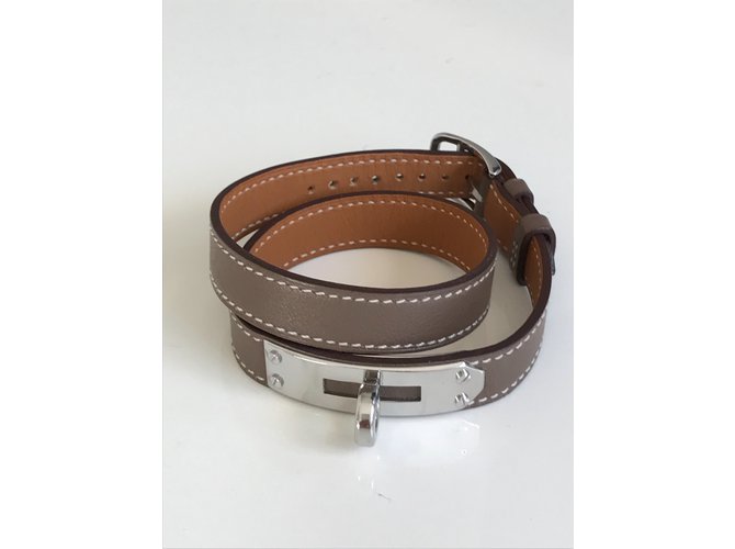 Kelly Hermès Esposas Gris - vista 3