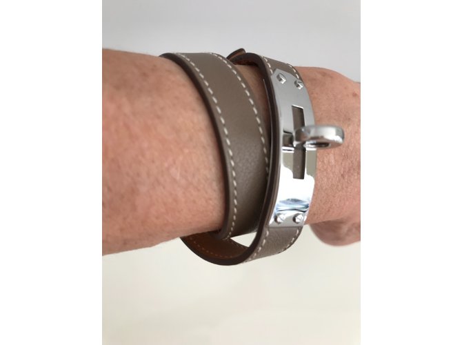 Kelly Hermès Esposas Gris - vista 5