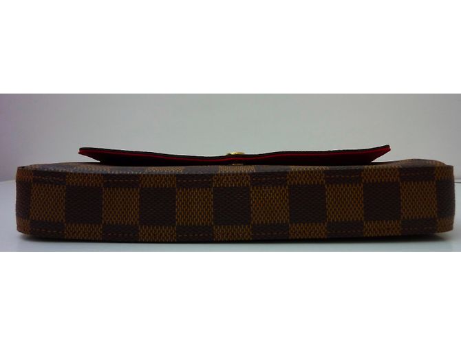 Louis Vuitton Bolsos de embrague Marrón oscuro - vista 6