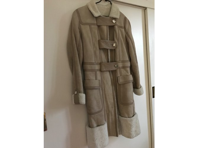 Abrigo de cordero Louis Vuitton Beige - vista 3