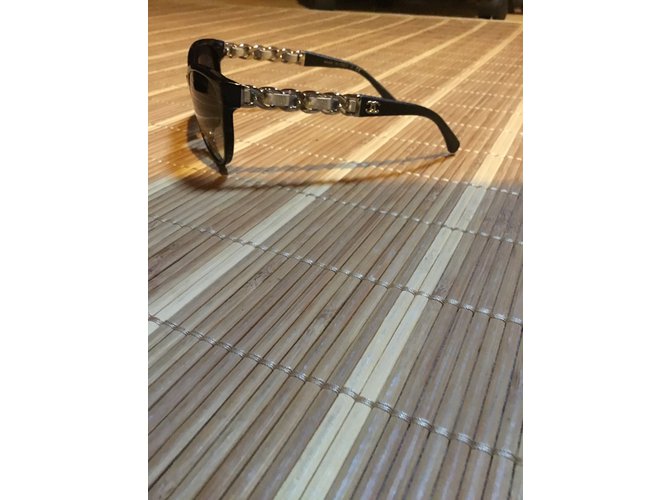 Chanel Occhiali da sole Nero - vista 4