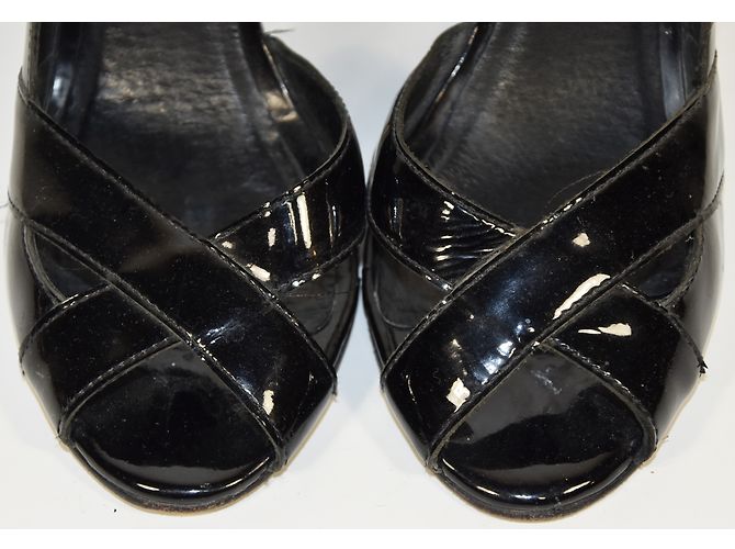 Michael Kors Keilabsatz Pumps aus schwarzem Lackleder Größe 36.5 - Ansicht 3