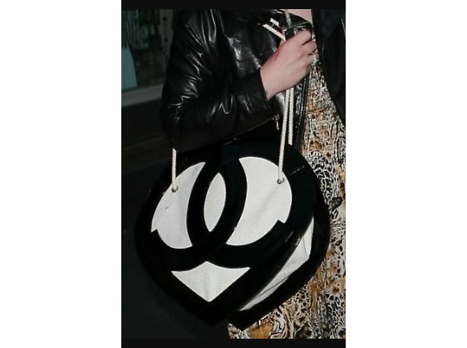 Chanel Herz CC Logo Tasche Schwarz Beige - Ansicht 10