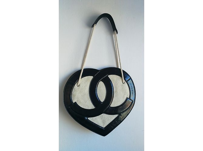 Chanel Herz CC Logo Tasche Schwarz Beige - Ansicht 4