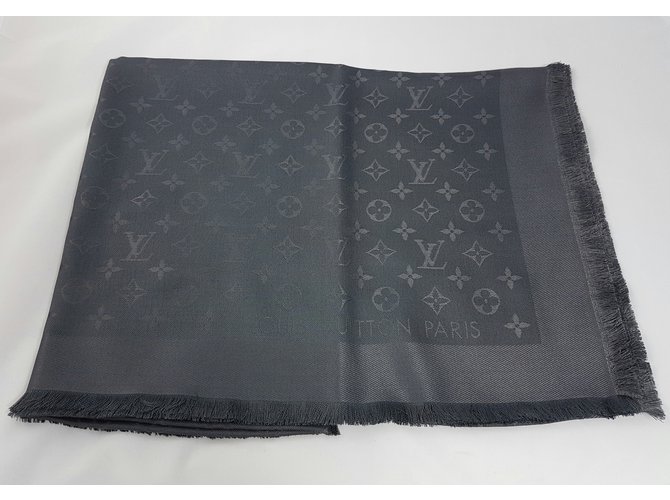 Monogramma Antracite scialle Louis Vuitton - vista 4