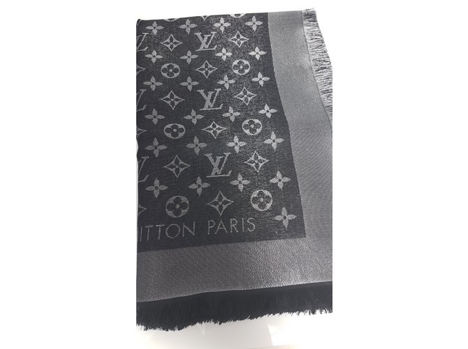 Louis Vuitton Scialle Monogram Shine Black Nero - vista 5