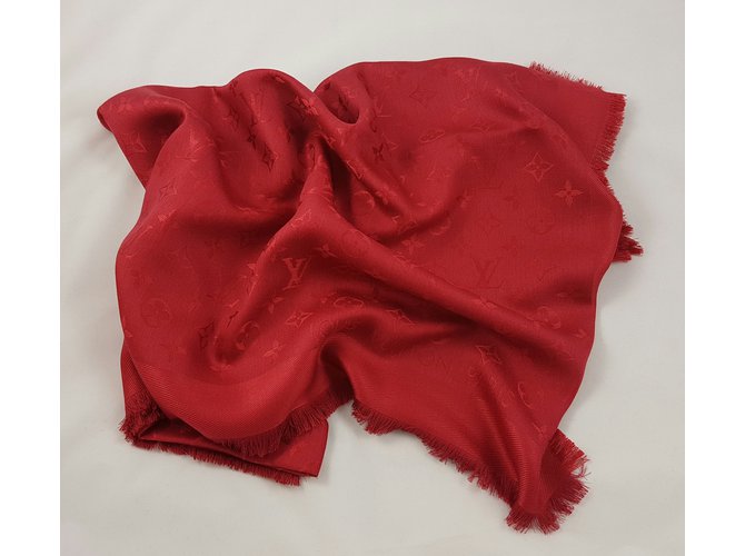 Louis Vuitton Scialle Monogram Pomme d'Amour Rosso - vista 5