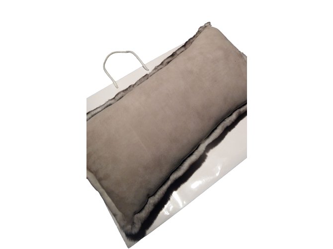 Autre Marque Coussin en orylag gris - vue 2