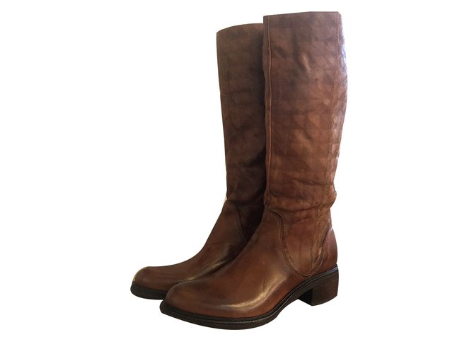 Escarpins VIC MATIE Cuir Noir Femme – Taille 39 – Neufs Sans Boîte