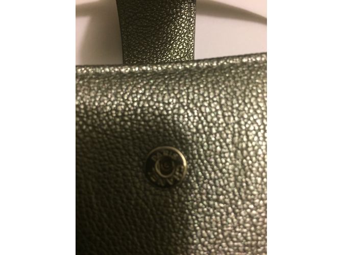 Chanel Mini Pochette in Pelle Argentata Argento - vista 3