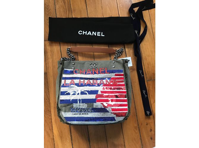Collezione CHANEL HOBO CRUISE a cuba 2016-2017 Cachi - vista 6