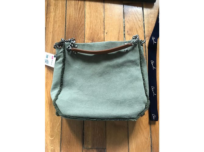 Collezione CHANEL HOBO CRUISE a cuba 2016-2017 Cachi - vista 8