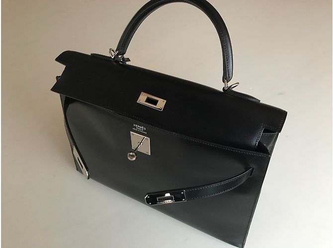 Hermès Kelly Handtasche aus schwarzem Leder - Ansicht 5
