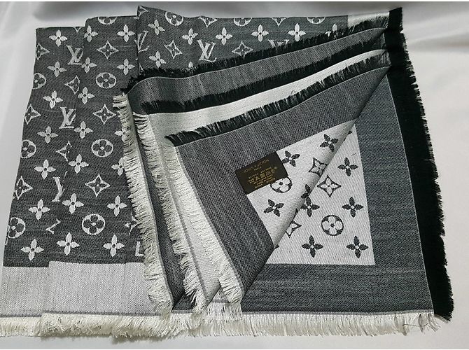 Louis Vuitton Bufanda clásica del monograma Negro - vista 2