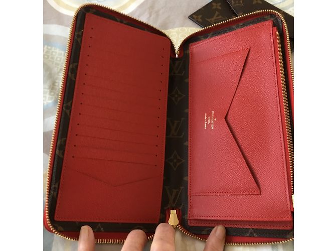 Louis Vuitton «Daily Organizer Zippy Retiro Monogram / cerise» Marrone scuro - vista 7