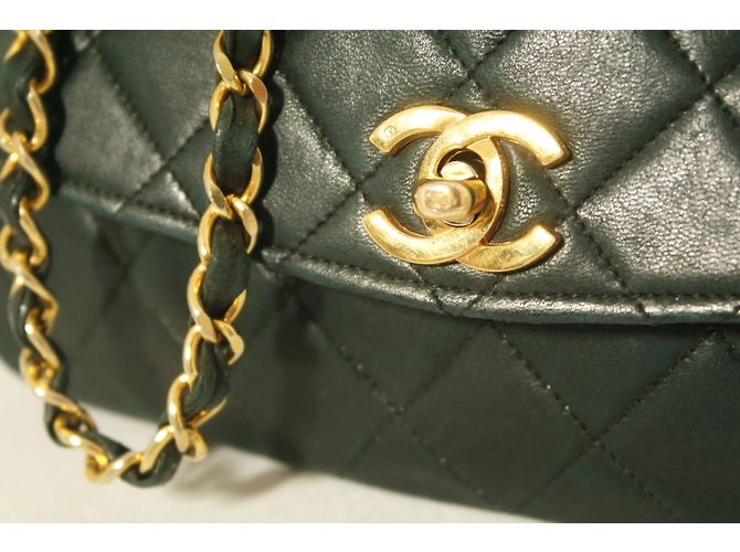 Borsa a mano Chanel in pelle caviar nera Nero - vista 4