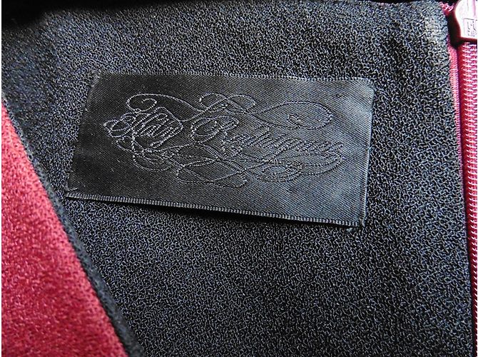 Katy Rodriguez Seidenkleid Himbeere mit schwarzer Satinschleife - Ansicht 9