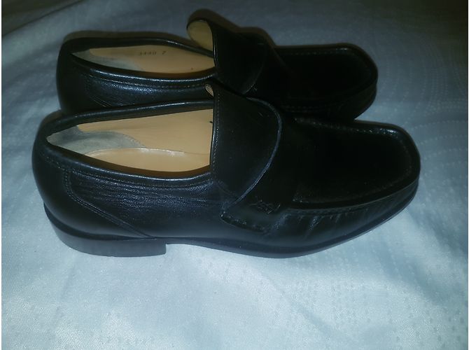 Scarpe eleganti Yves Saint Laurent in pelle nera da uomo Nero - vista 4