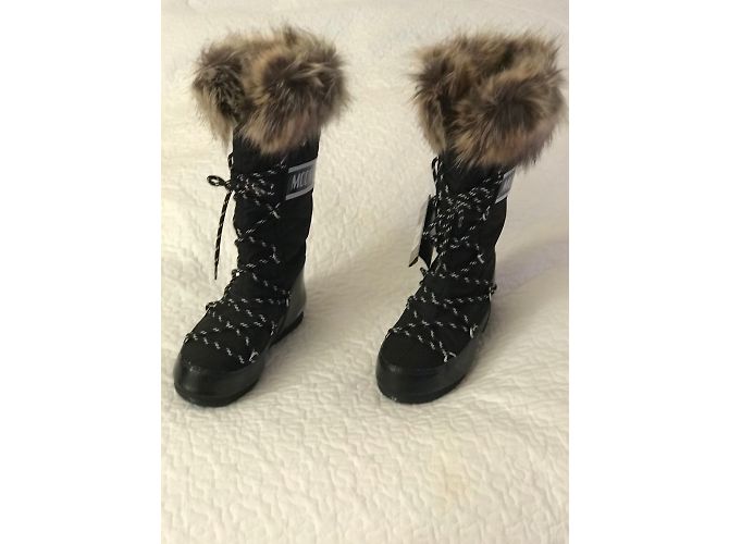 Autre Marque Moon Boots Pretas Preto - vista 4