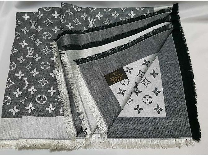 Louis Vuitton Bufanda clásica del monograma Negro - vista 4