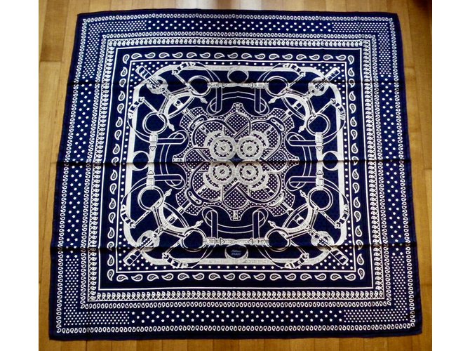 Hermès ÉPERON d'OR BANDANA Marineblau - Ansicht 3