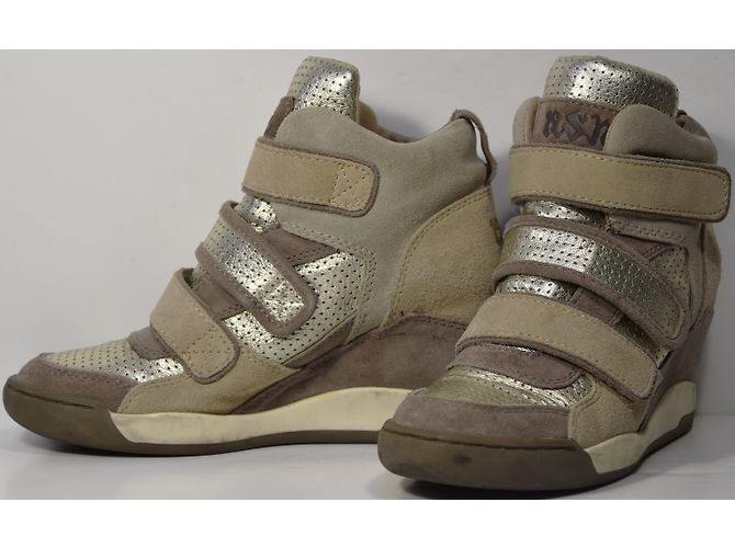 Sneakers con tacco Ash Alex Bis Beige e Oro - vista 3