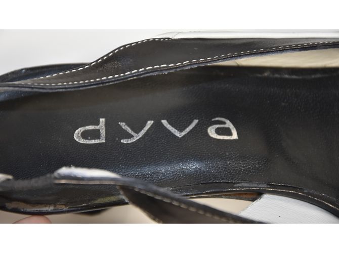 Autre Marque Décolleté Dyva in vernice nera 39 Nero Bianco - vista 7