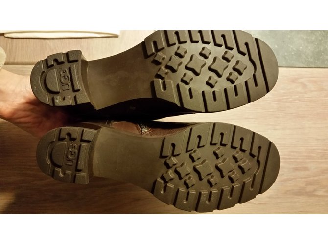 Botines Ugg de cuero chocolate - vista 5