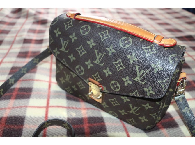 Metis Louis Vuitton Métis Monogramm Marrón oscuro - vista 5