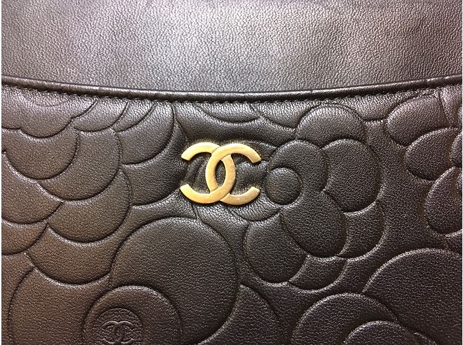Funda iPad Chanel Negro - vista 3