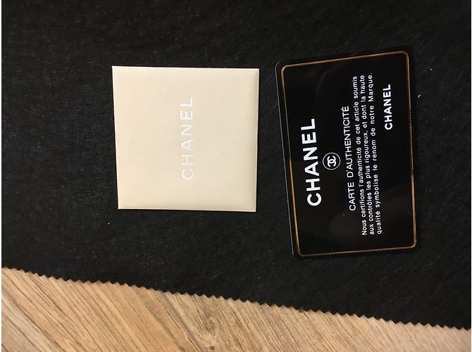 Funda iPad Chanel Negro - vista 8