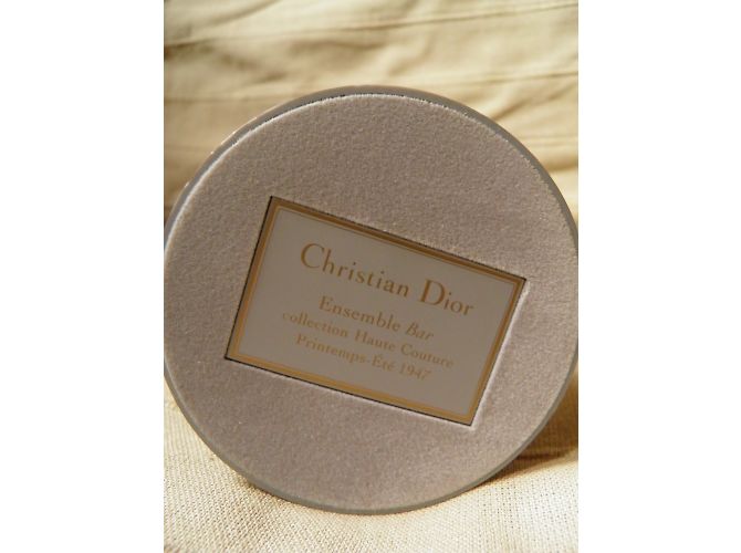 Dior 2012 Weihnachtskollektor Schneeball - Ansicht 4