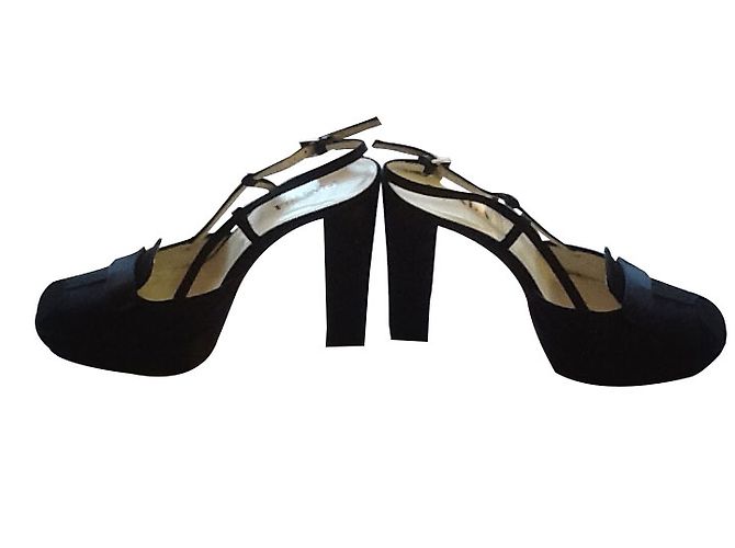 Prada Pumps aus Satin in Schwarz 37IT - Ansicht 2