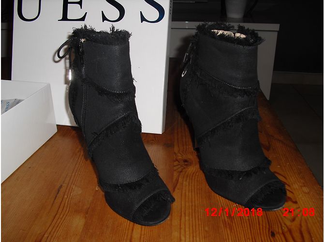 Stivaletti Guess Pastora Peep-Toe in pelle nera Nero - vista 3
