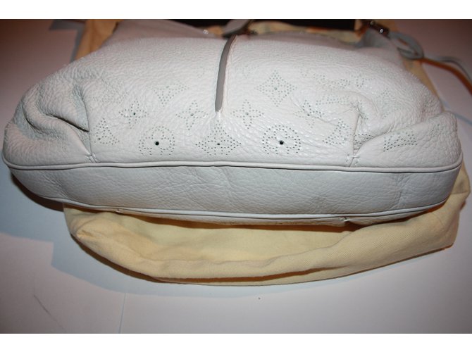 Louis Vuitton SELENE PM Ref: M94275 Bianco - vista 3