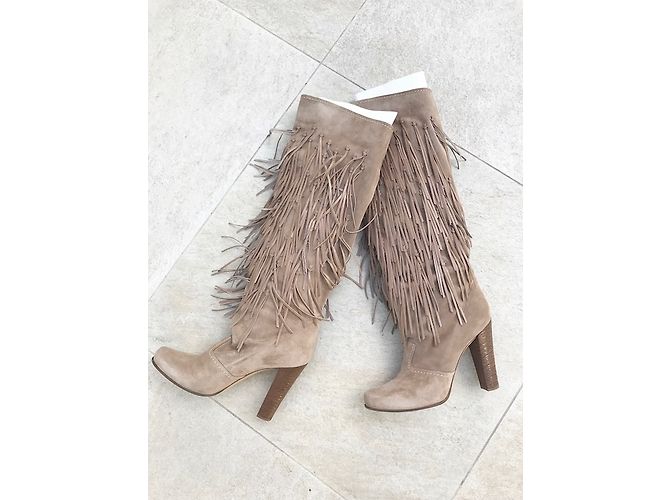 Botas Casadei de ante beige con flecos Talla 39 - vista 5