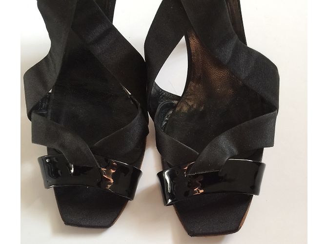 Sandali Rupert Sanderson in vernice e raso nero 39.5FR - vista 4