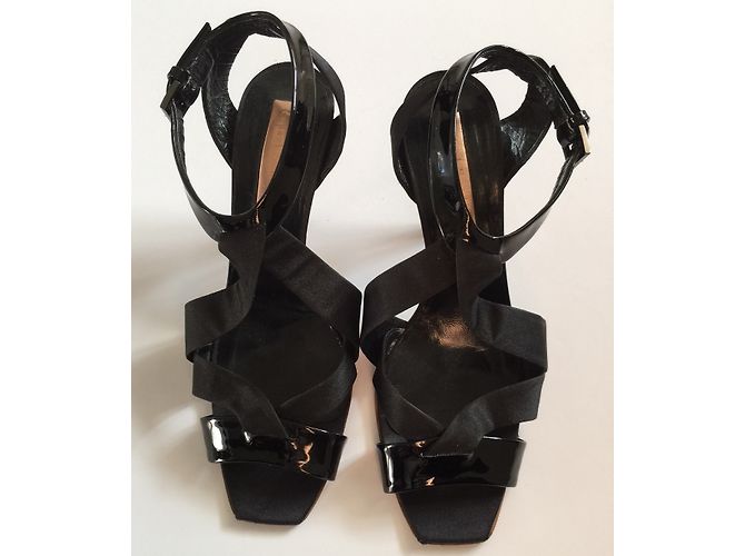 Sandali Rupert Sanderson in vernice e raso nero 39.5FR - vista 5