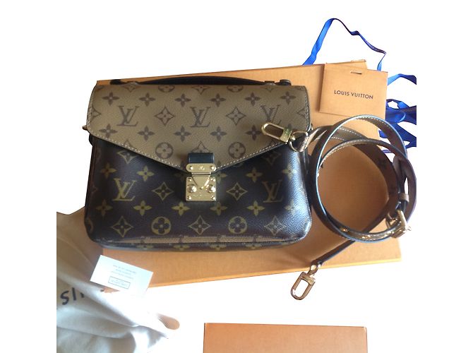 Louis Vuitton pochette Metis rovesce Marrone - vista 2