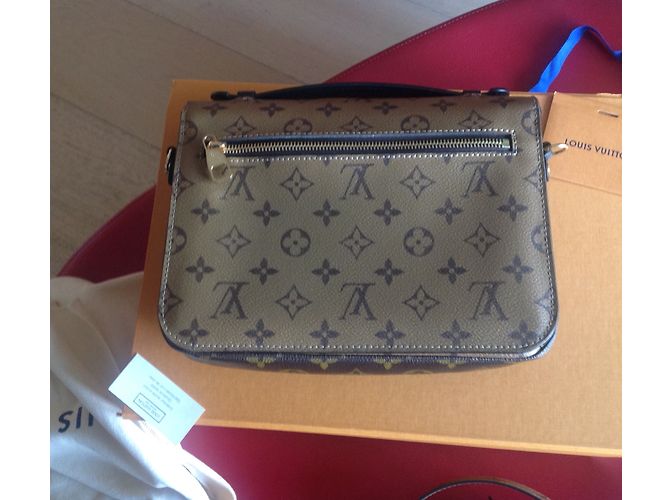 Louis Vuitton pochette Metis rovesce Marrone - vista 5