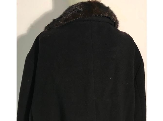 Abrigo Marella negro de lana cachemira con cuello de visón - vista 12